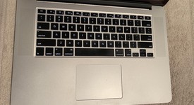 Good
													MacBook Pro 2015 (Retina) - 15" - Silver, 512 GB, 16 GB, photo 2 of 12