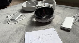 Mint
													Apple Vision Pro - 256 GB, photo 1 of 5