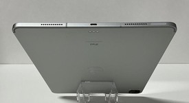 Mint
													Apple iPad Pro 12.9" 5th Gen 2021 - Unlocked, Silver, 128 GB, photo 3 of 6