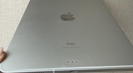 Fair
													Apple iPad Pro 11" 2018 - AT&T, Silver, 64 GB, A2013, photo 4 of 5