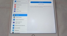 Good
													Apple iPad Pro 10.5" - Wi-Fi, Gold, 256 GB, photo 3 of 4