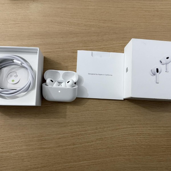 Apple AirPods Pro 2 - USB-C