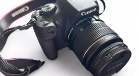Mint
													Canon EOS Rebel T6, photo 1 of 6