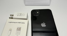 Mint
													Apple iPhone 11 - Unlocked, Black, 64 GB, A2111, photo 4 of 4