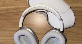 Used
													Apple AirPods Max - Silver, photo 3 of 6