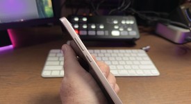 Mint
													Oppo Reno14 F - Unlocked Non-US, Pink, 256 GB, 12 GB, photo 4 of 7