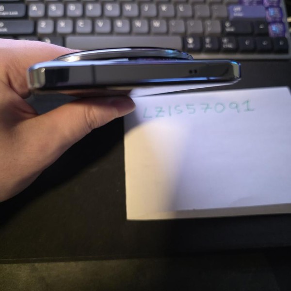 Vivo X200 Pro - Unlocked Non-US, 512 GB, Blue, 16 GB