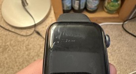 Good
													Apple Watch Series 5 40mm - Gray, A2092 - GPS, Aluminum, photo 3 of 4