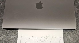 Mint
													MacBook Pro Late 2023 (M3) - 16" - Apple M3 Max 16-core, Black, 4 TB, 128 GB, 40-core GPU, photo 1 of 8
