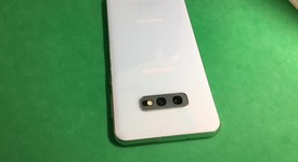 Good
													Samsung Galaxy S10e - Verizon, White, 128 GB, 6 GB, SM-G970U, photo 2 of 2
