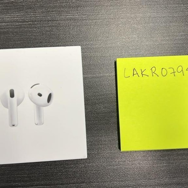 Apple AirPods (4th Gen) - Standard