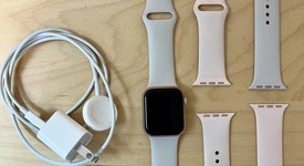 Good
													Apple Watch Series 5 40mm - Gold, A2092 - GPS, Aluminum, photo 1 of 3
