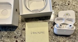 Used
													Apple AirPods Pro 2 - Lightning, photo 2 of 7