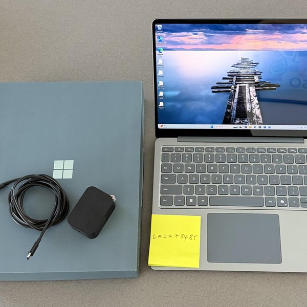Microsoft Surface Laptop 13 inch (2025) - 512 GB, Ocean, 16 GB, Snapdragon X Plus