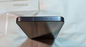 Mint
													Samsung Galaxy S24 FE - Metro by T-Mobile, Graphite, 128 GB, SM-S721U, photo 5 of 8