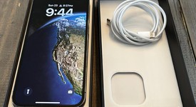 Good
													Apple iPhone 13 Pro - AT&T, Green, 256 GB, A2483, photo 3 of 10