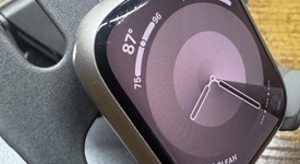 Fair
													Apple Watch Series 7 41mm - Unlocked, Starlight, A2475 - Cellular, Aluminum, photo 4 of 6