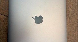 Good
													MacBook Pro 2019 - 13" - I5, Silver, 512 GB, 8 GB, photo 3 of 10