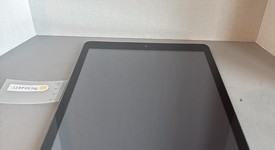 Good
													Apple iPad 9th Gen - Unlocked, Gray, 64 GB, A2603, photo 3 of 6