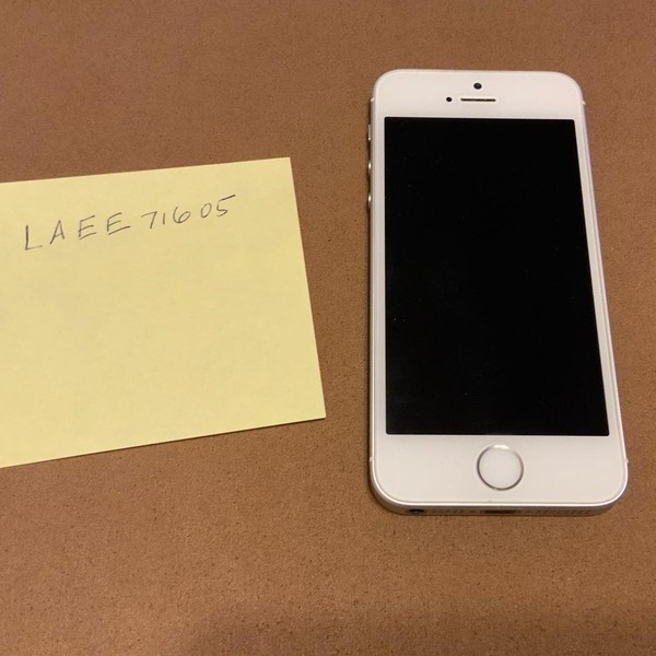Apple iPhone SE 1st Gen 2016 - Unlocked, 16 GB, Silver, A1662