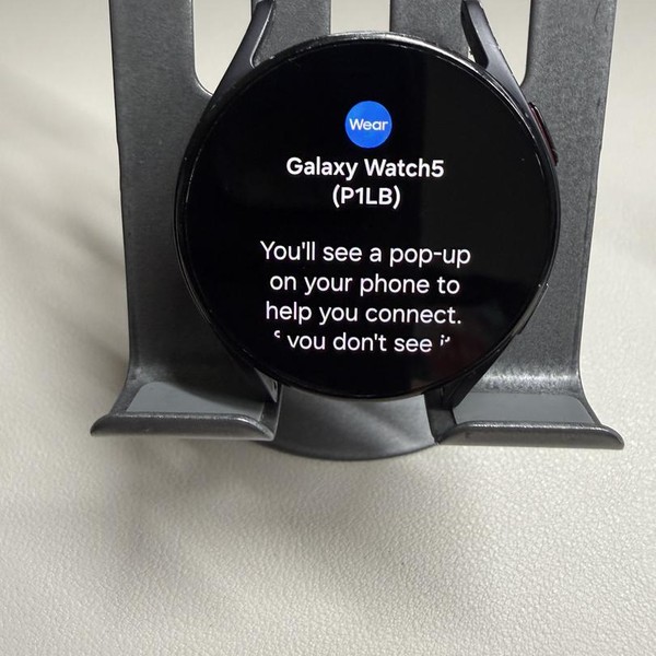 Samsung Galaxy Watch5 - Unlocked, Graphite, 40mm