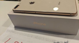 Mint
													Apple iPhone 8 Plus - Unlocked, Gold, 64 GB, A1864, photo 4 of 17