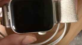 Good
													Apple Watch SE 2nd Gen 40mm - Starlight, A2722 - GPS, Aluminum, photo 3 of 8
