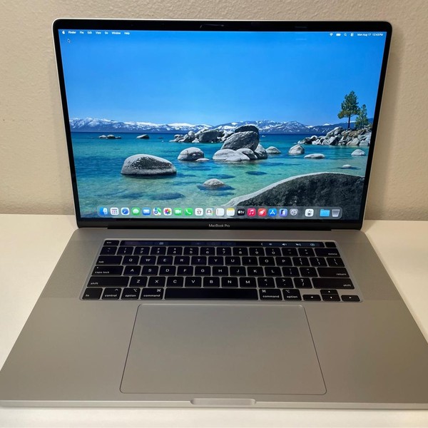 MacBook Pro 2019 - 16 inch - 512 GB, Silver, 32 GB, Intel Core i7