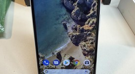 Good
													Google Pixel 2 XL - Unlocked, Black & White, 64 GB, Google Edition, photo 4 of 4