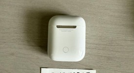 Used
													Apple AirPods 2nd Gen - Lightning Case, photo 5 of 8