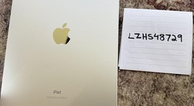 Mint
													Apple iPad 10th Gen - Wi-Fi, Silver, 64 GB, A2696, photo 3 of 6