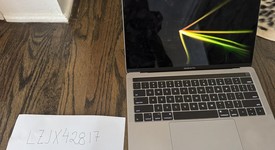 Good
													MacBook Pro 2017 (With Touch Bar) - 13" - I5, Gray, 256 GB, 8 GB, photo 2 of 9