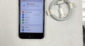 Mint
													Apple iPhone SE 3rd Gen 2022 - Unlocked, Midnight, 64 GB, A2595, photo 2 of 9