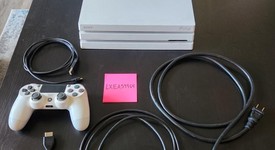 Good
													PlayStation 4 Pro - White, 1 TB, Glacier White, photo 2 of 7