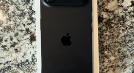 Mint
													Apple iPhone Air - Unlocked, Space Black, 256 GB, A3260, photo 3 of 10