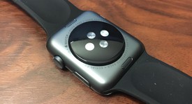 Good
													Apple Watch 1st Gen 42mm - Gray, 8 GB, A1554, Sport, photo 3 of 4