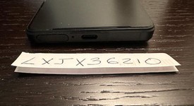 Mint
													Sony Xperia 1 V - Unlocked, Black, 256 GB, 12 GB, photo 5 of 8