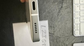 Good
													Nothing Phone (2) - Unlocked, White, 256 GB, 12 GB, photo 3 of 8