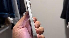 Mint
													Apple iPhone 16 Pro Max - Unlocked, White, 256 GB, A3084, photo 4 of 5