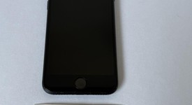 Good
													Apple iPhone SE 3rd Gen 2022 - Unlocked, Midnight, 64 GB, A2595, photo 2 of 7
