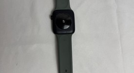 Good
													Apple Watch SE 2nd Gen 44mm - Midnight, A2723 - GPS, Aluminum, photo 5 of 6
