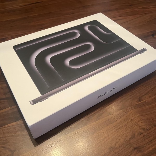 MacBook Pro 2024 - 16 inch - 512 GB, Space Black, 24 GB, Apple M4 Pro 14-core