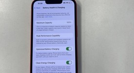 Mint
													Apple iPhone 13 - Verizon, Red, 128 GB, A2482, photo 1 of 7