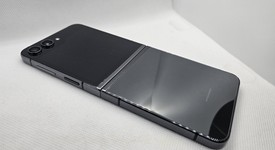 Fair
													Samsung Galaxy Z Flip5 - Unlocked, Graphite, 256 GB, 8 GB, SM-F731U1, photo 1 of 5