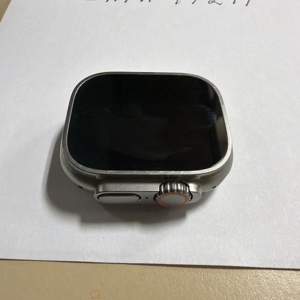 Apple Watch Ultra 49mm - Unlocked, Titanium, A2622