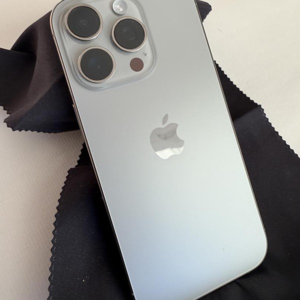 Apple iPhone 16 Pro - Unlocked, 256 GB, Natural, A3083