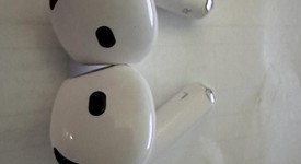 Used
													Apple AirPods 4th Gen - Active Noise Cancellation, photo 4 of 6