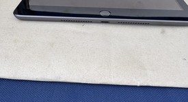 Good
													Apple iPad 9th Gen - Unlocked, Gray, 256 GB, A2603, photo 4 of 9