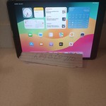 Good Apple iPad Pro 10.5 inch - Unlocked, 64 GB, Gray
