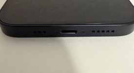 Mint
													Apple iPhone 13 - Unlocked, Midnight, 128 GB, A2482, photo 2 of 5